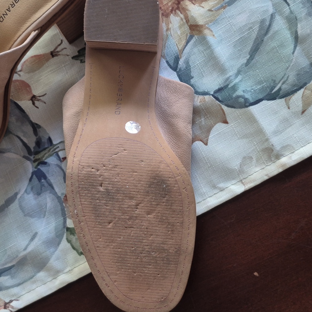 Lucky Brand Tan Mule Slides - Picture 3 of 4